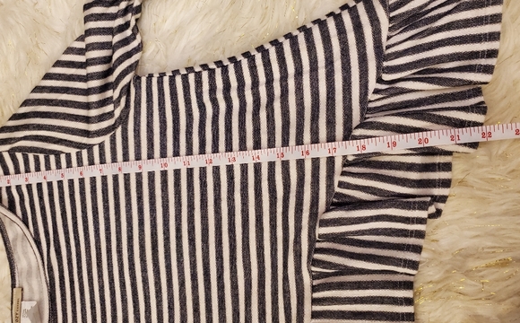 Cozy Striped Ruffle Top L - Picture 5 of 5
